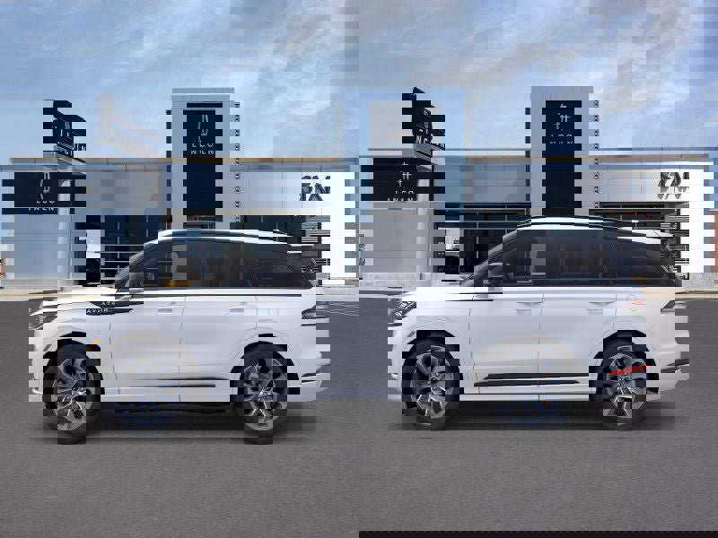 New 2026 Lincoln Aviator AWD w/ Jet Appearance Package image 3