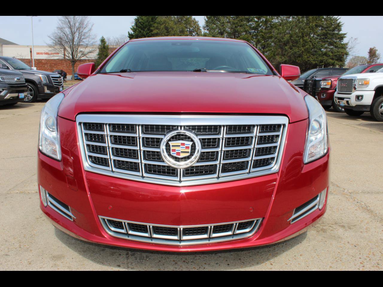 Used 2015 Cadillac XTS Luxury w/ Driver Awareness Package image 2