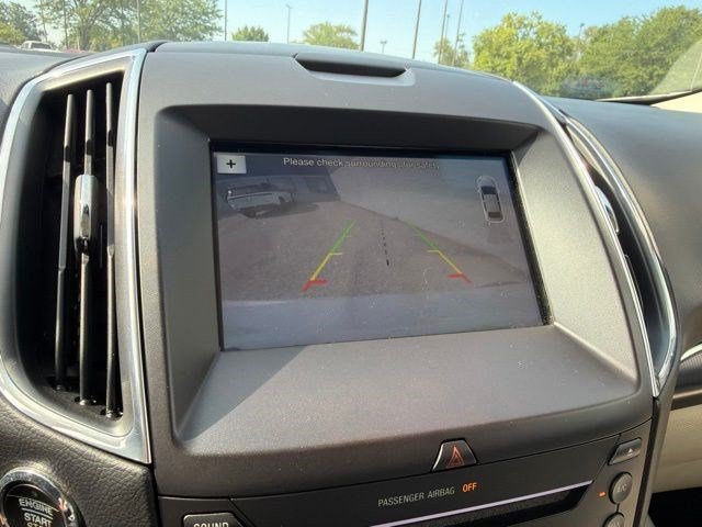 Used 2018 Ford Edge Titanium w/ Equipment Group 301A AWD/4WD image 33