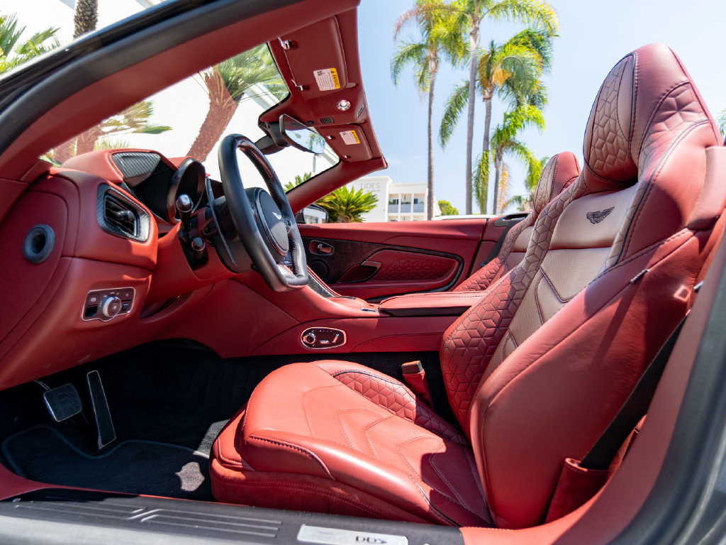 Used 2020 Aston Martin DBS Superleggera Volante RWD image 26