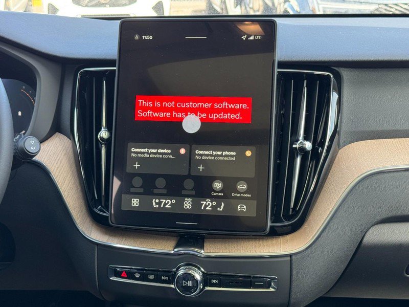 New 2026 Volvo XC60 B5 Plus w/ Protection Package Premier image 8