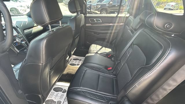 Used 2017 Ford Explorer Platinum AWD/4WD image 18