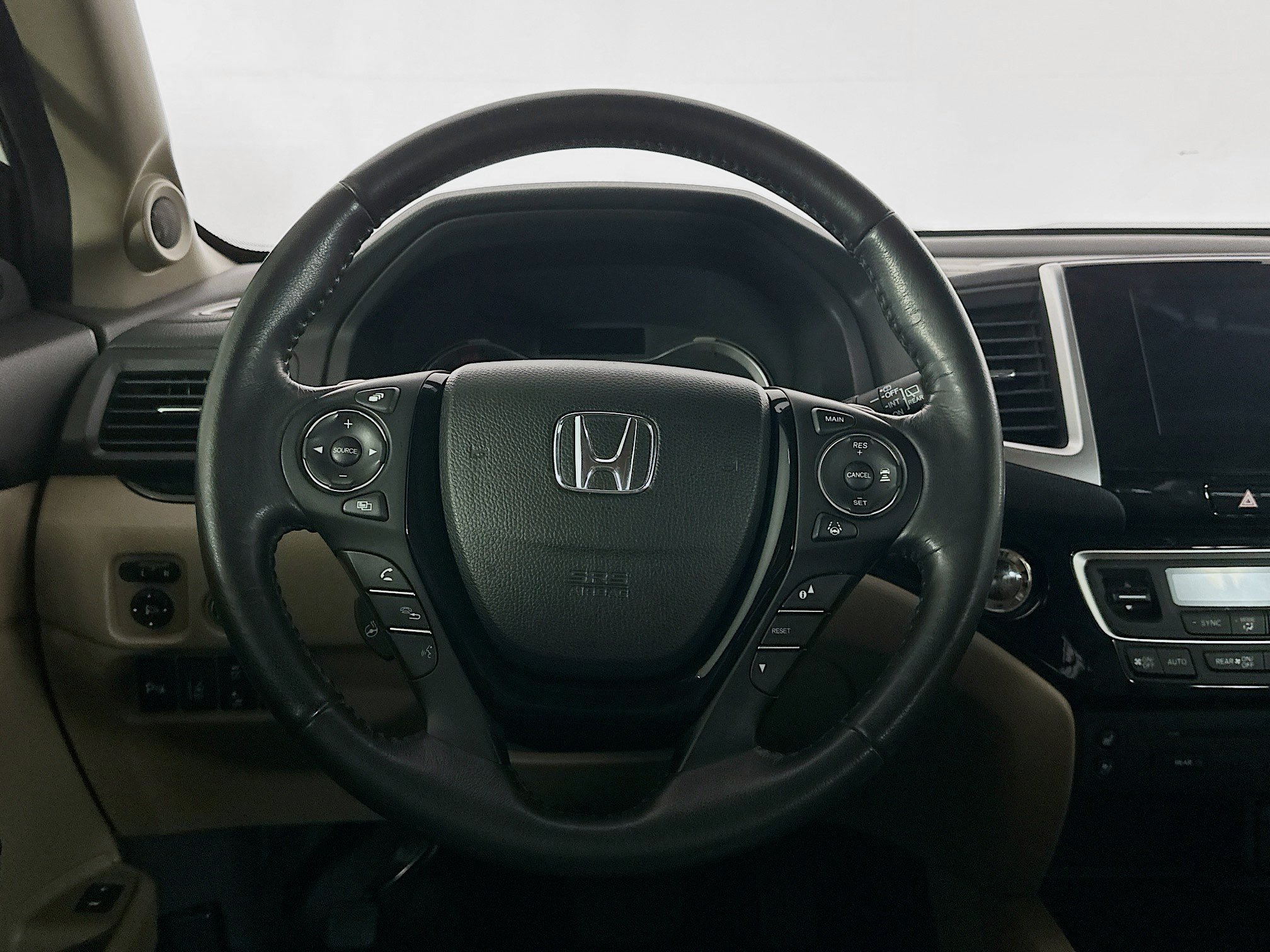 Used 2017 Honda Pilot Elite image 17