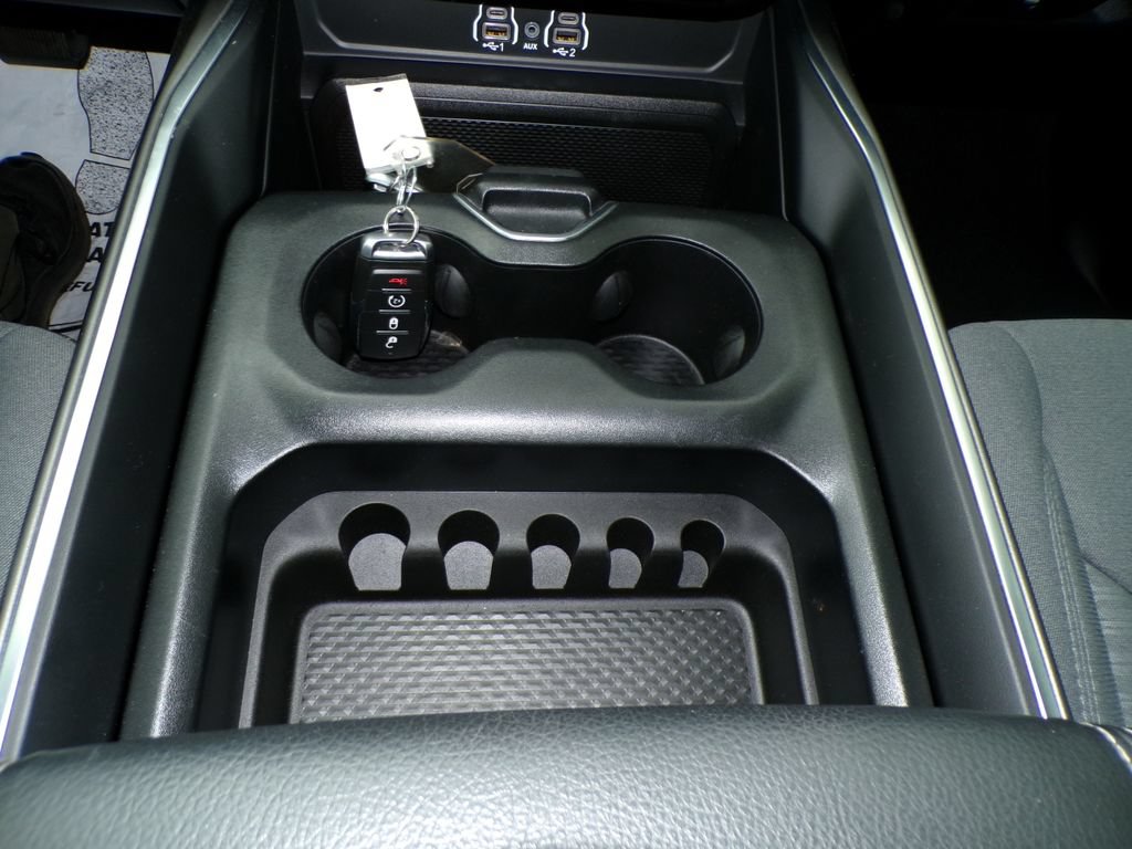 Used 2025 RAM 1500 Big Horn AWD/4WD image 28