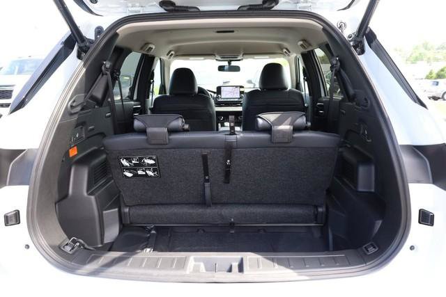 New 2026 Nissan Rogue SL AWD/4WD image 7