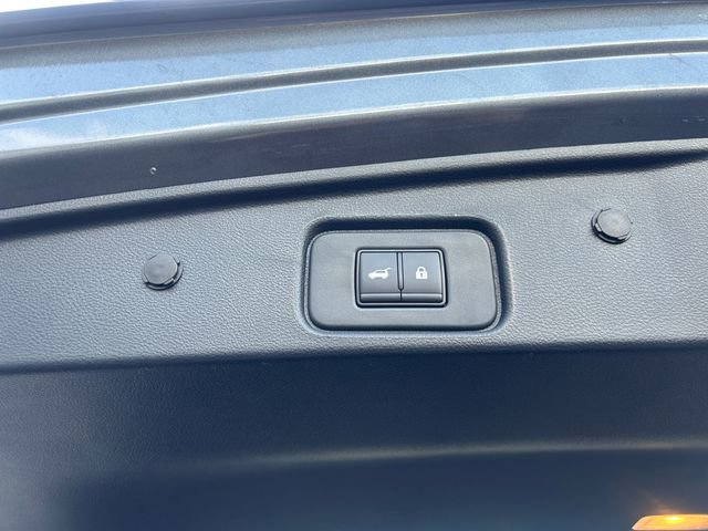 New 2025 Nissan Pathfinder SV image 24