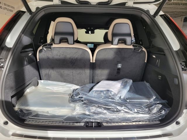 New 2026 Volvo XC90 B6 Plus w/ Protection Package Premier AWD/4WD image 14