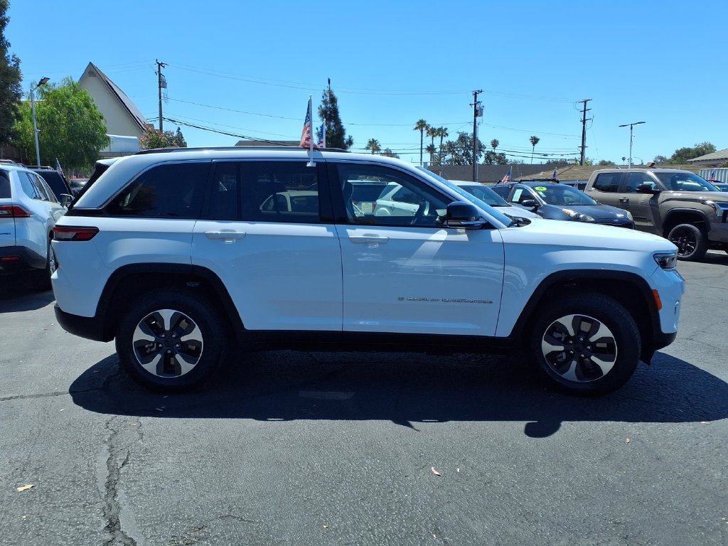 Used 2022 Jeep Grand Cherokee Limited 4xe AWD/4WD image 3