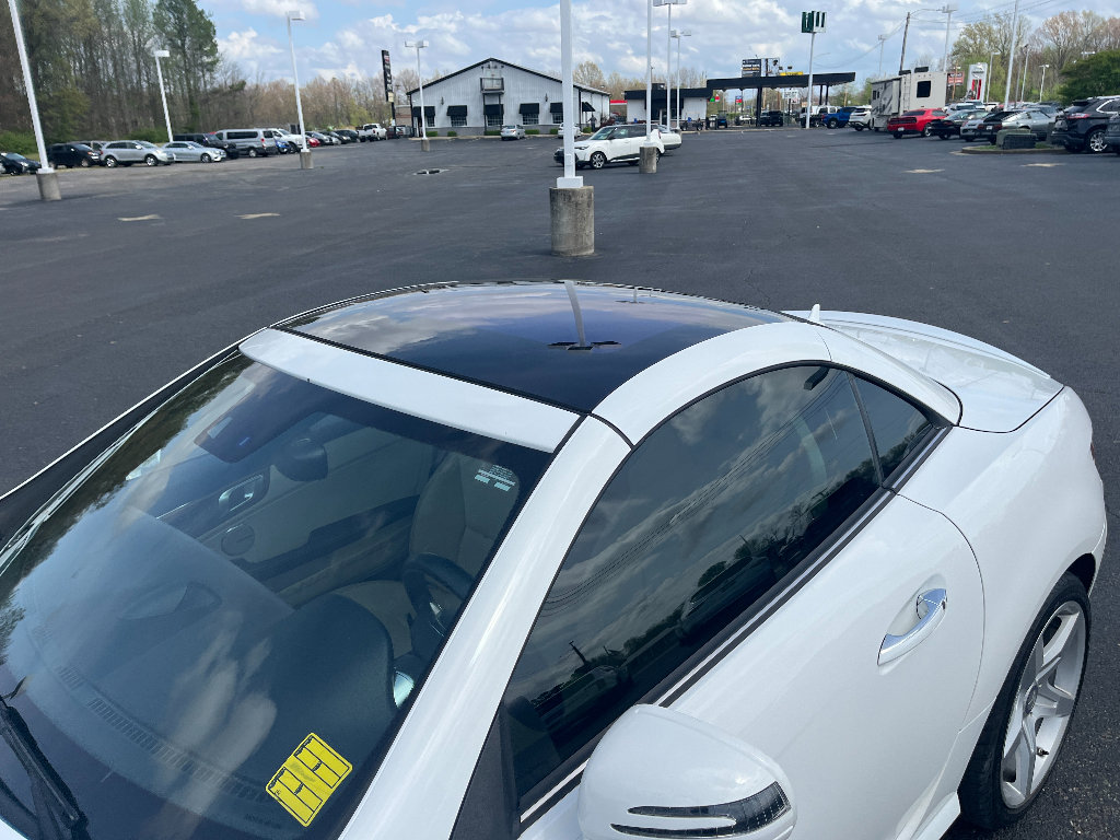 Used 2014 Mercedes-Benz SLK 250 image 18