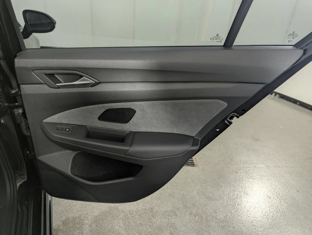 Used 2025 Volkswagen Golf R Black Edition AWD/4WD image 21