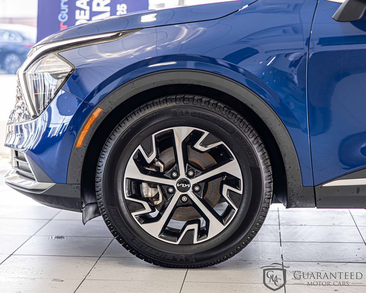 Used 2023 Kia Sportage EX FWD image 7