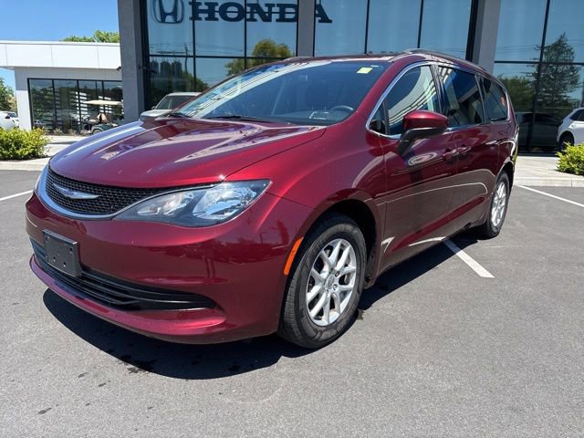 Used 2020 Chrysler Voyager LX w/ Cold Weather Group FWD image 2