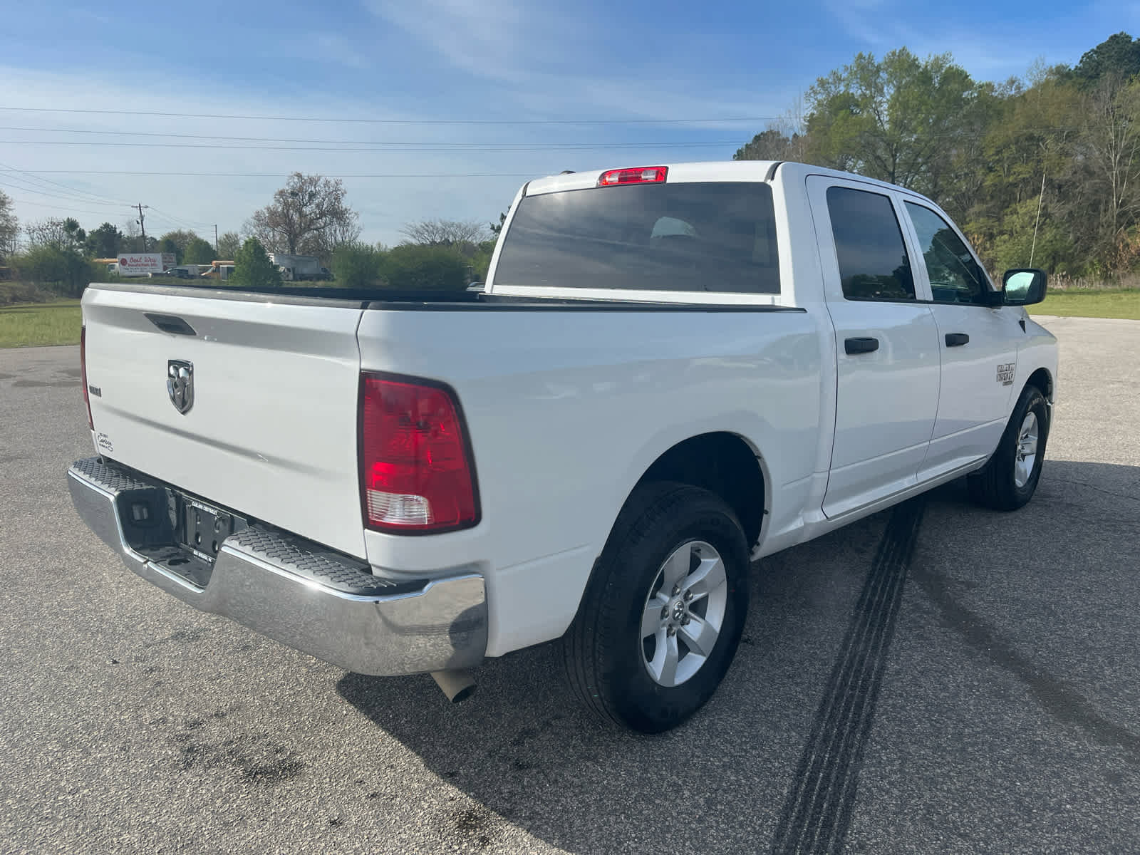 Used 2022 RAM 1500 Classic SLT image 6