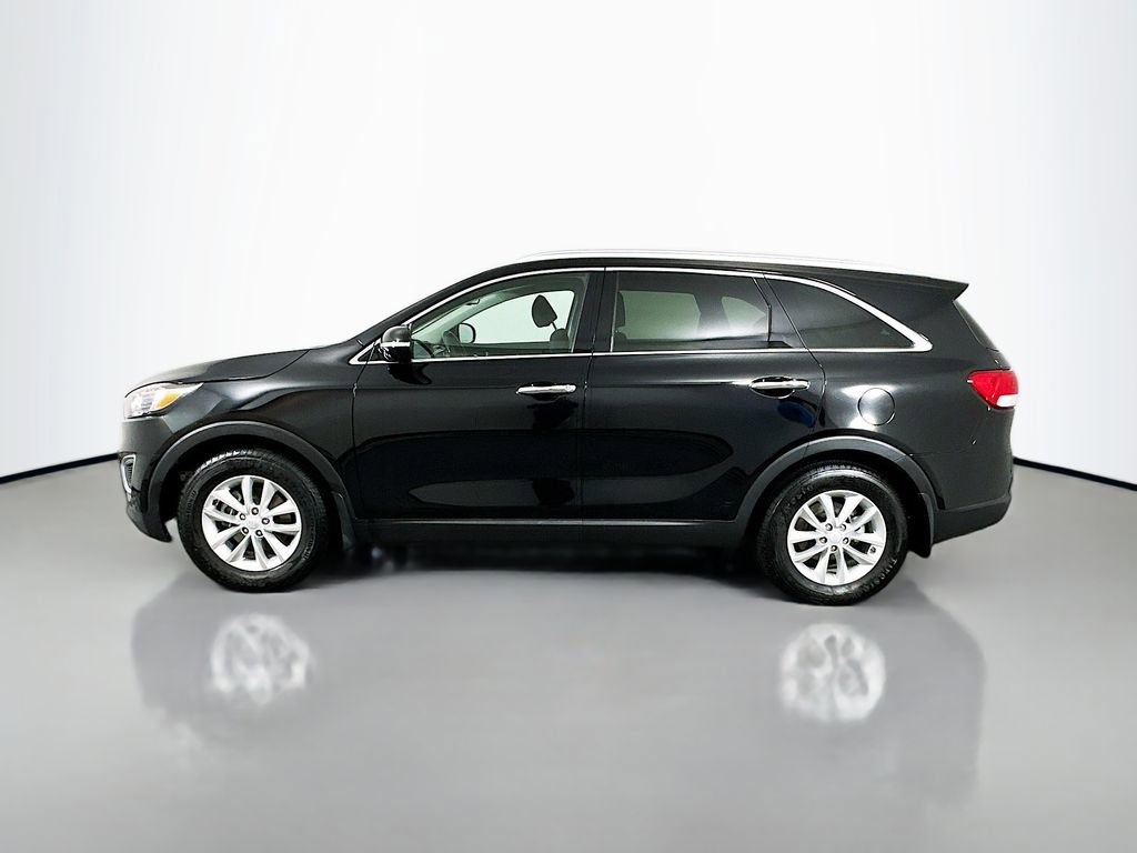 Used 2018 Kia Sorento LX image 8