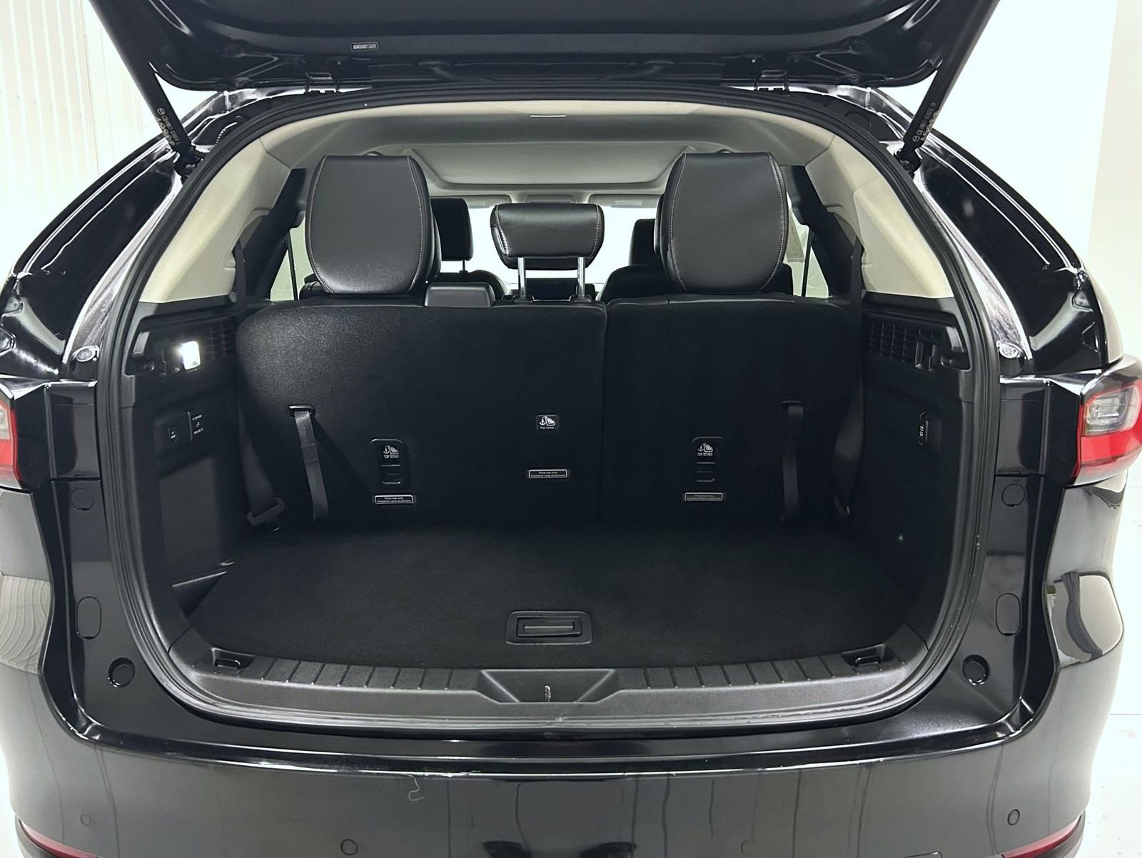 Certified 2024 MAZDA CX-90 Plug-In Hybrid w/ Premium Pkg image 22