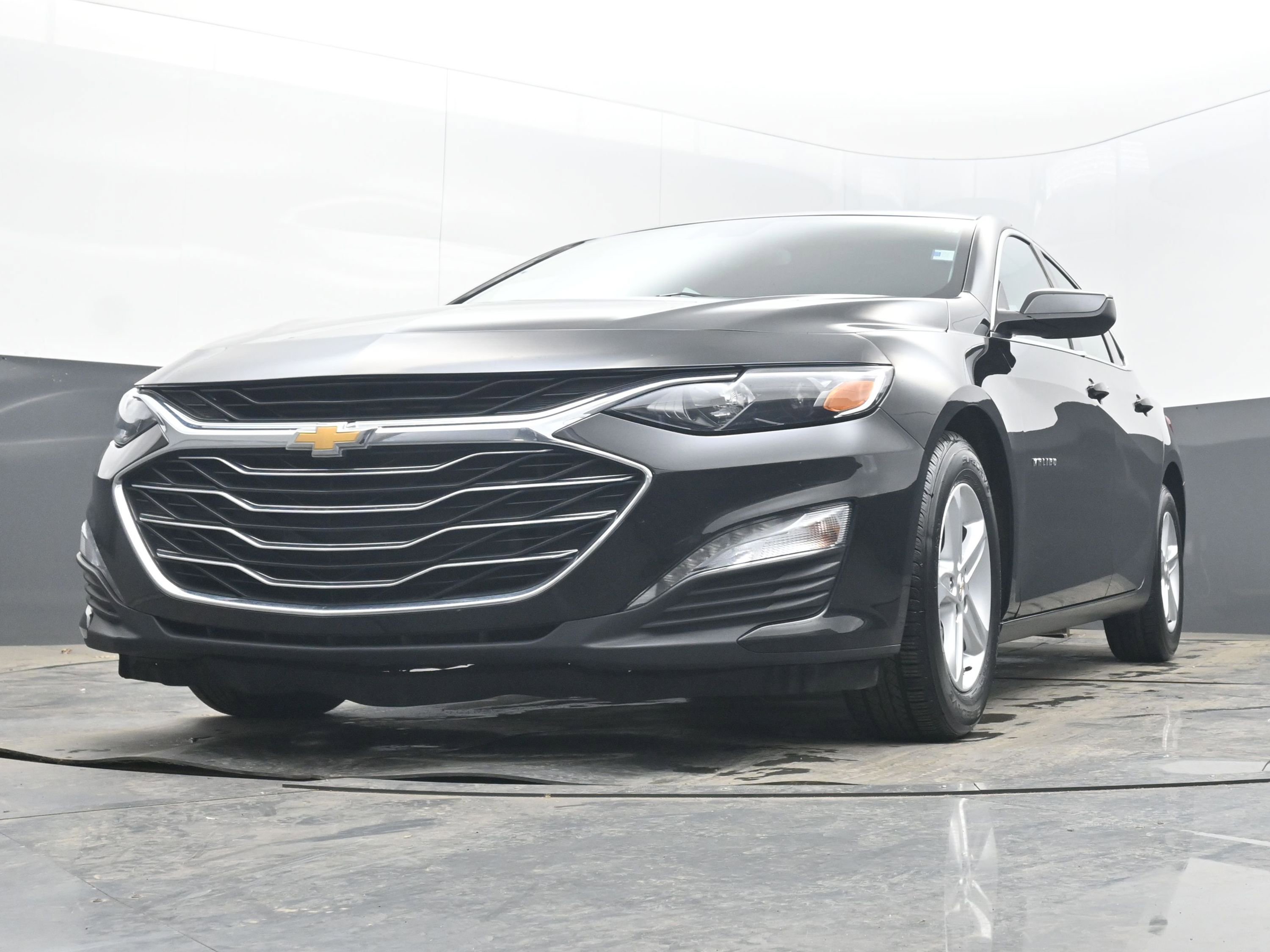 Used 2024 Chevrolet Malibu LT image 24