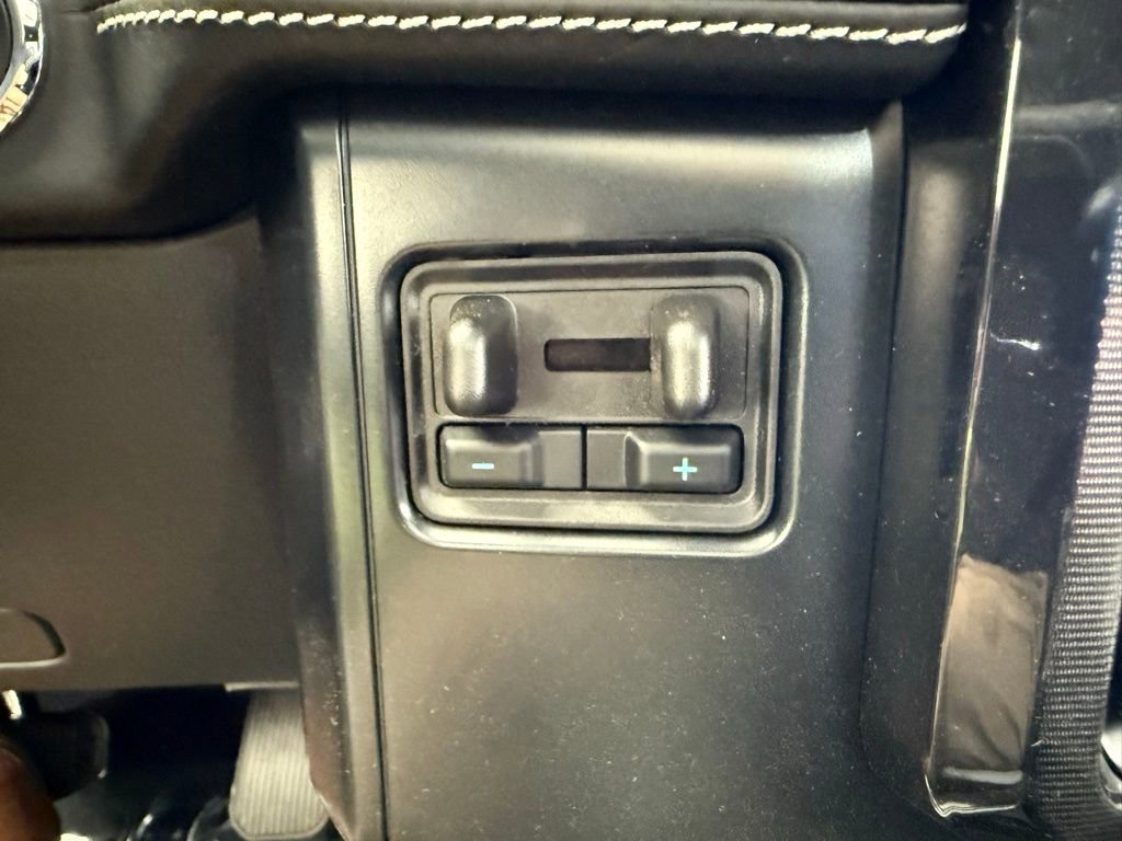 New 2025 Ford F150 Lightning Platinum AWD/4WD image 36