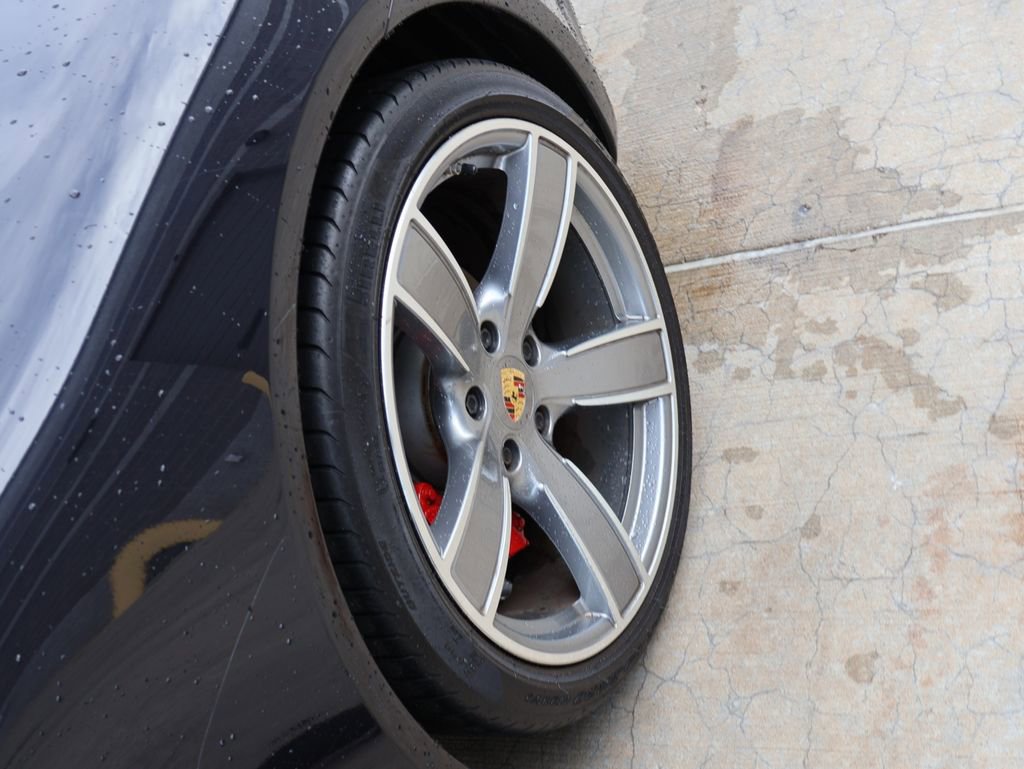 Used 2017 Porsche 911 Carrera 4S image 36