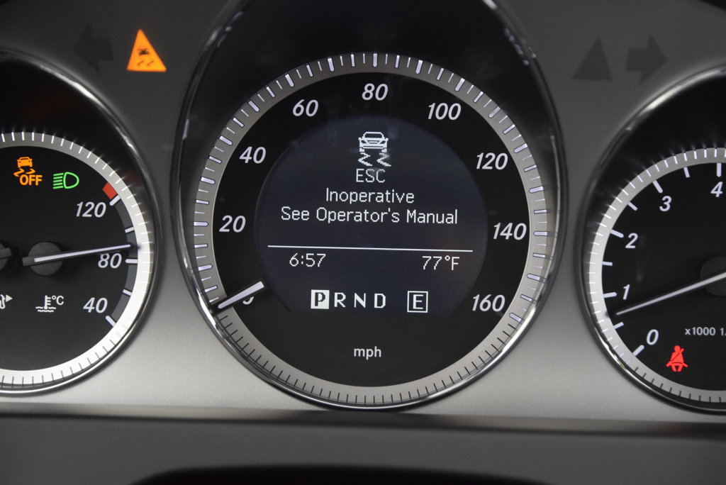 Used 2011 Mercedes-Benz C 300 Sedan image 23