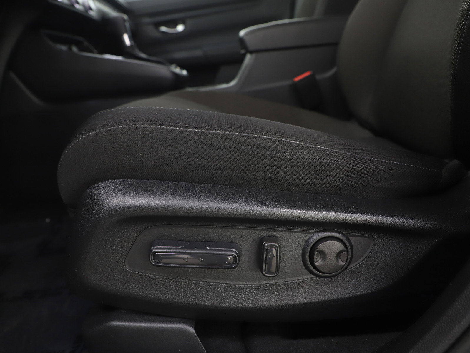 Used 2023 Honda CR-V EX image 23