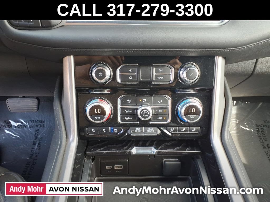 Used 2024 GMC Yukon XL Denali AWD/4WD image 31