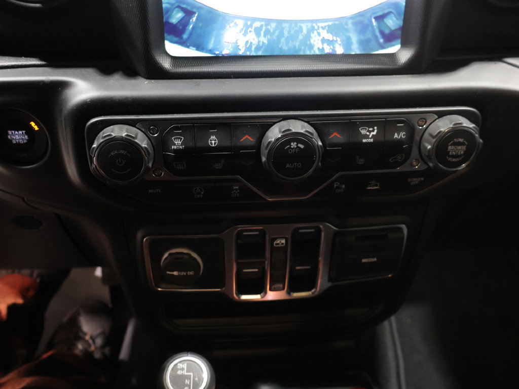 Certified 2020 Jeep Gladiator Overland AWD/4WD image 25