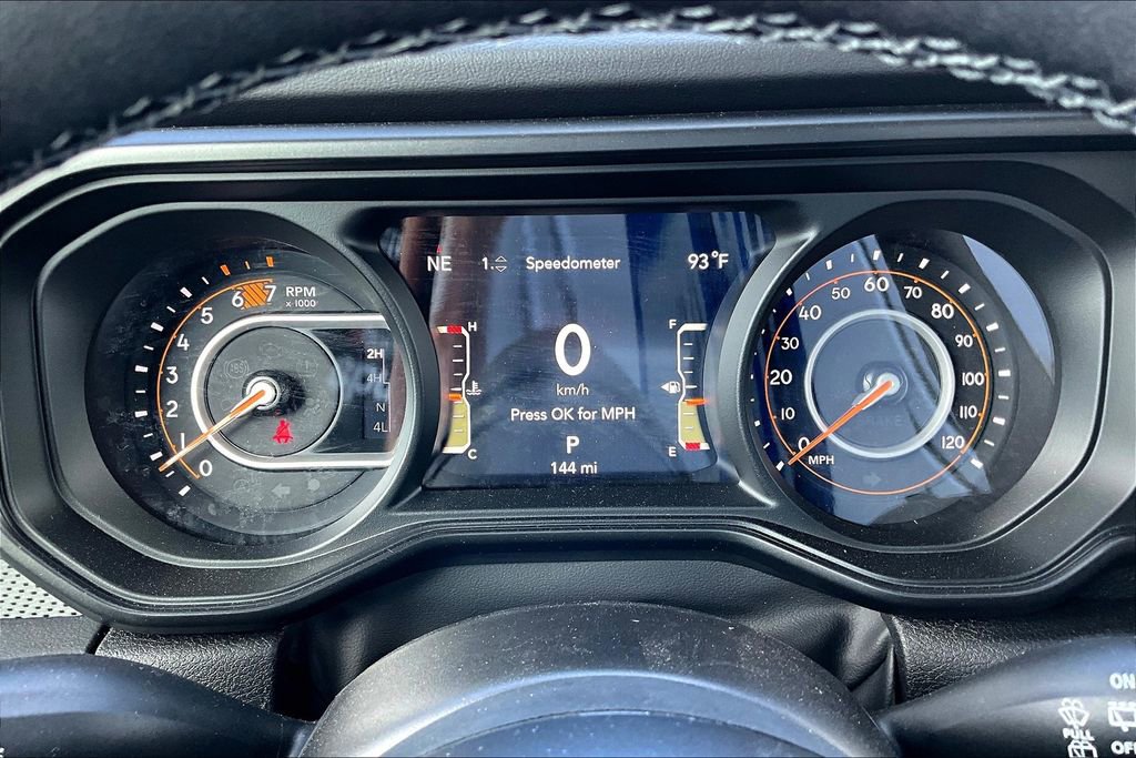 New 2025 Jeep Wrangler Unlimited Rubicon w/ Convenience Group image 8