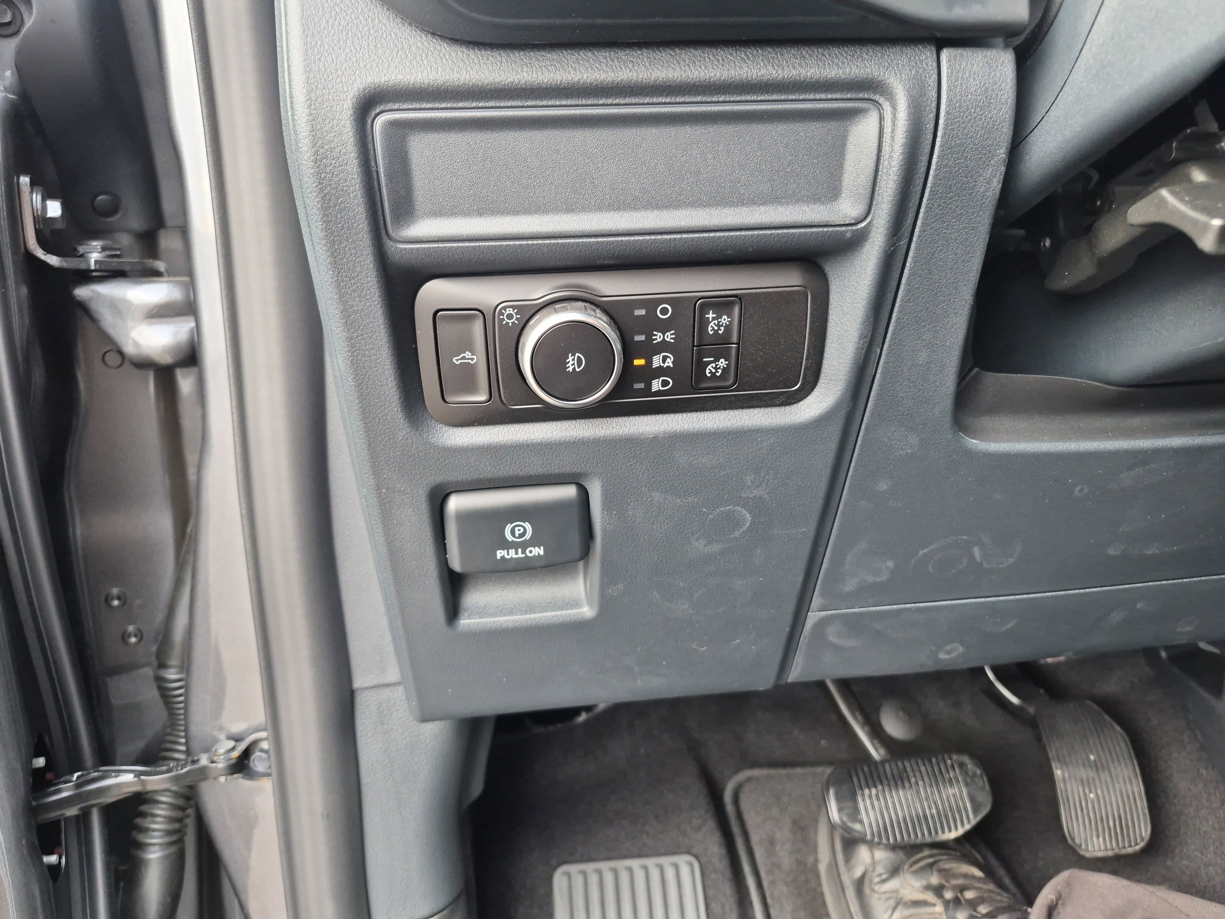 Used 2026 Ford F150 STX w/ Equipment Group 200A RWD image 20