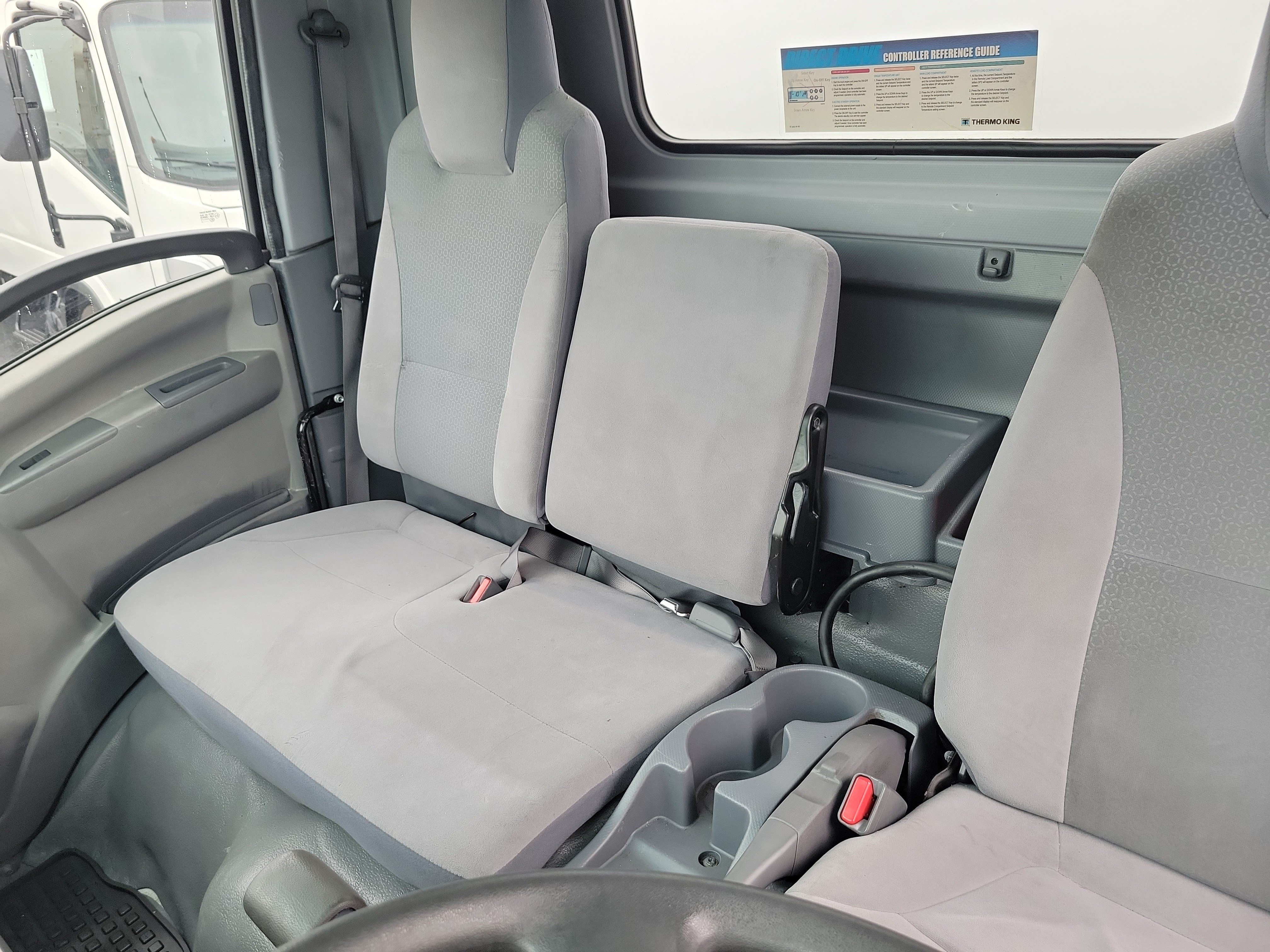 Used 2016 Isuzu NPR RWD image 21