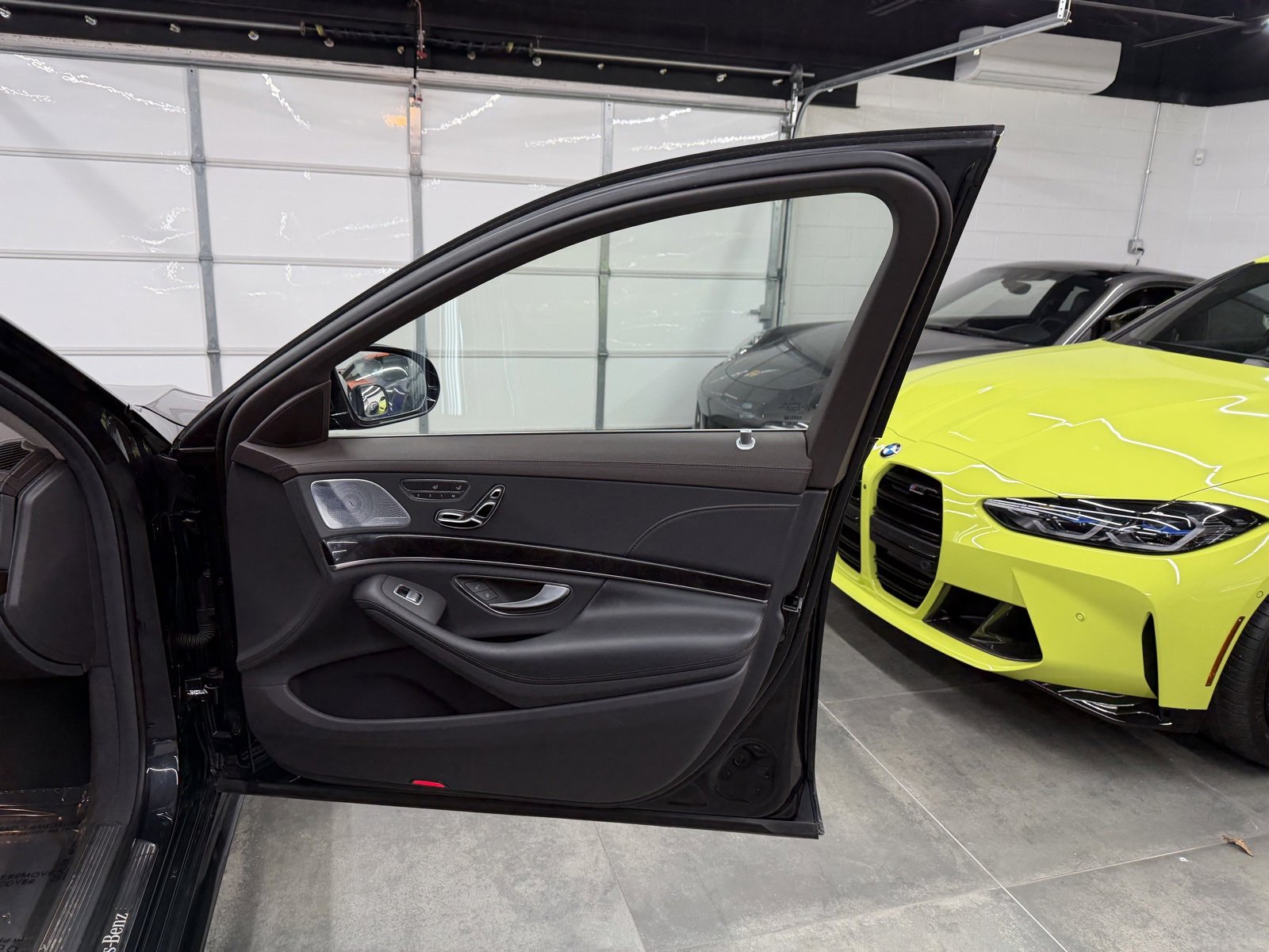 Used 2019 Mercedes-Benz S 560 4MATIC Sedan w/ AMG Line Exterior image 25