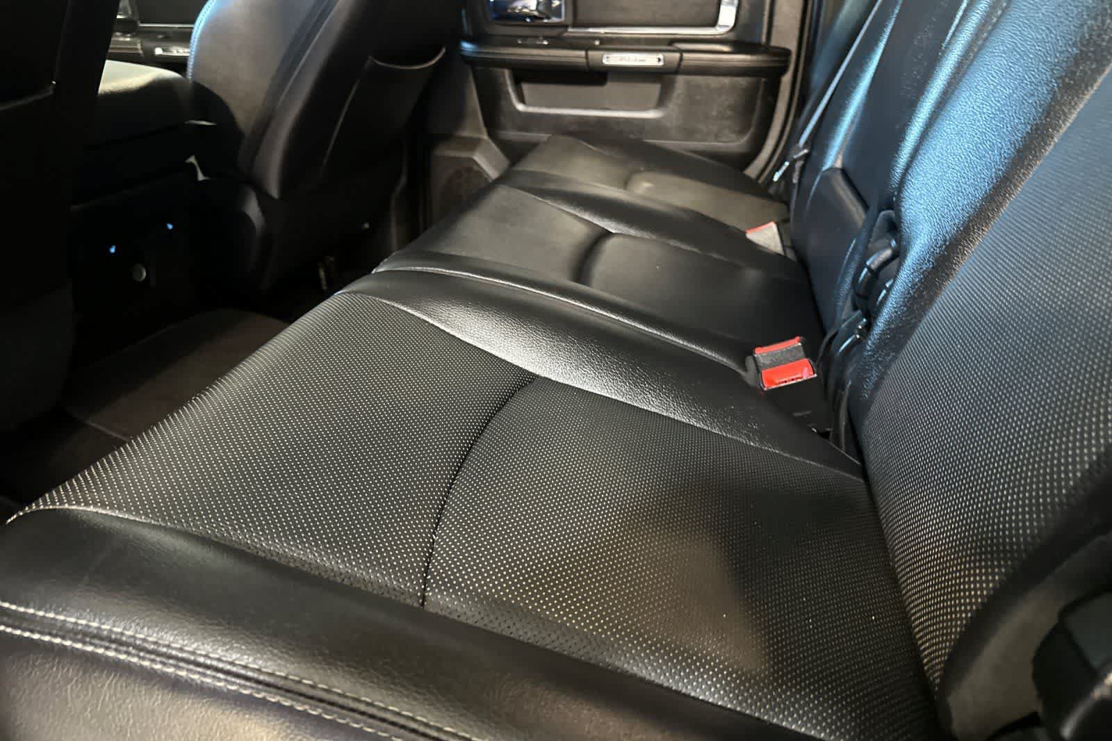 Used 2017 RAM 2500 Laramie w/ Sport Appearance Group AWD/4WD image 5