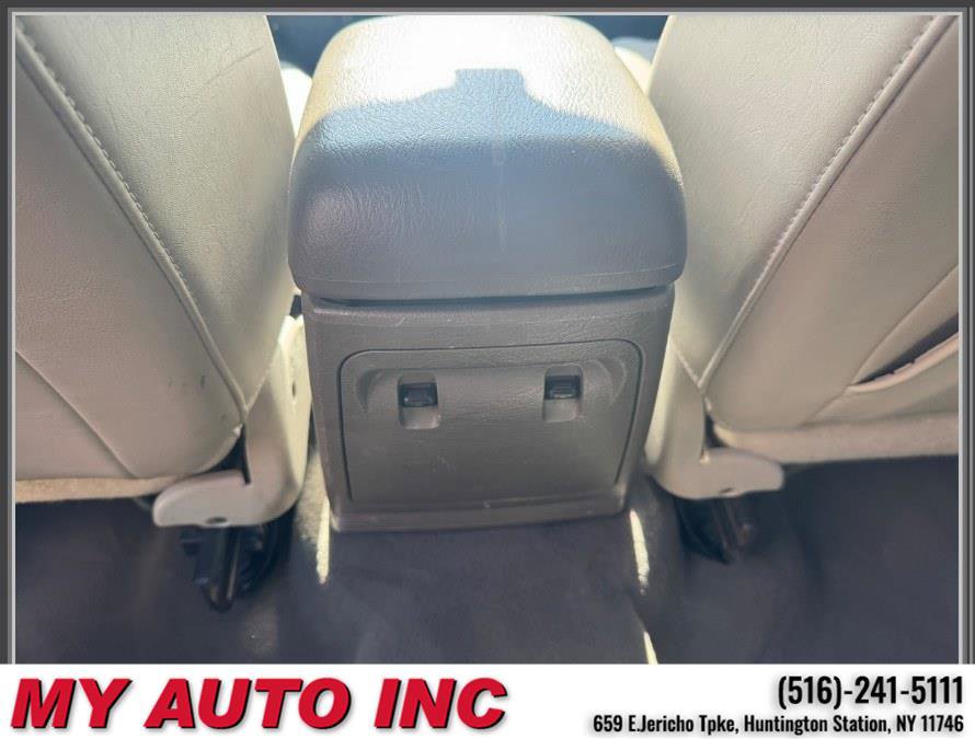 Used 2007 Jeep Liberty Limited AWD/4WD image 16