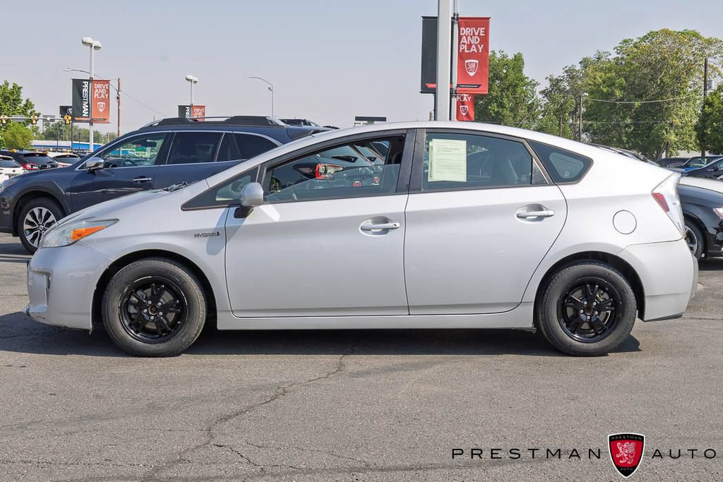 Used 2015 Toyota Prius Two FWD image 12