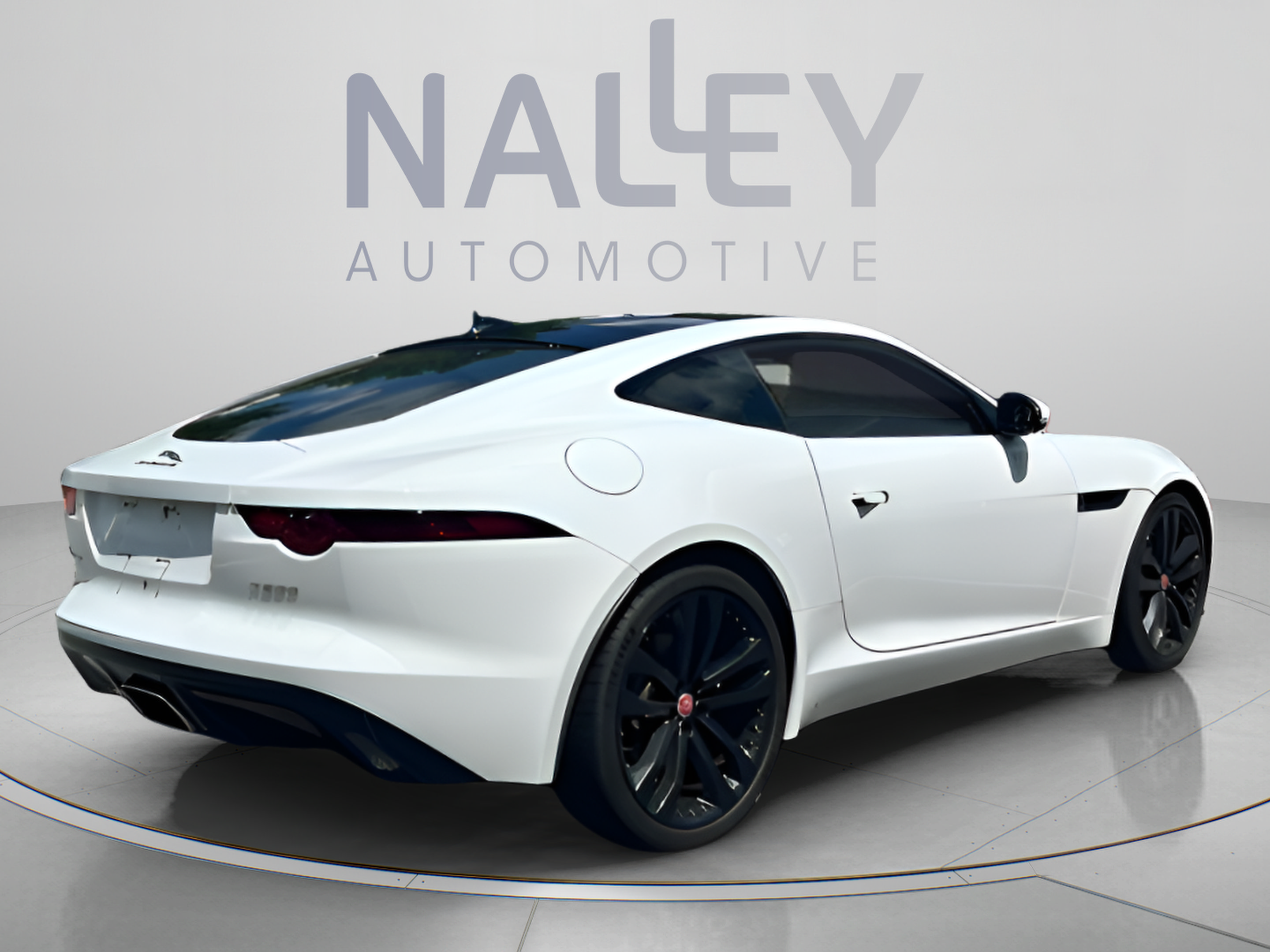 Used 2019 Jaguar F-TYPE Coupe RWD image 5