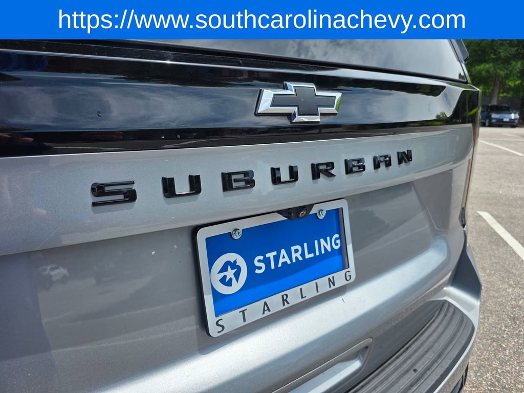 Used 2025 Chevrolet Suburban Z71 AWD/4WD image 38