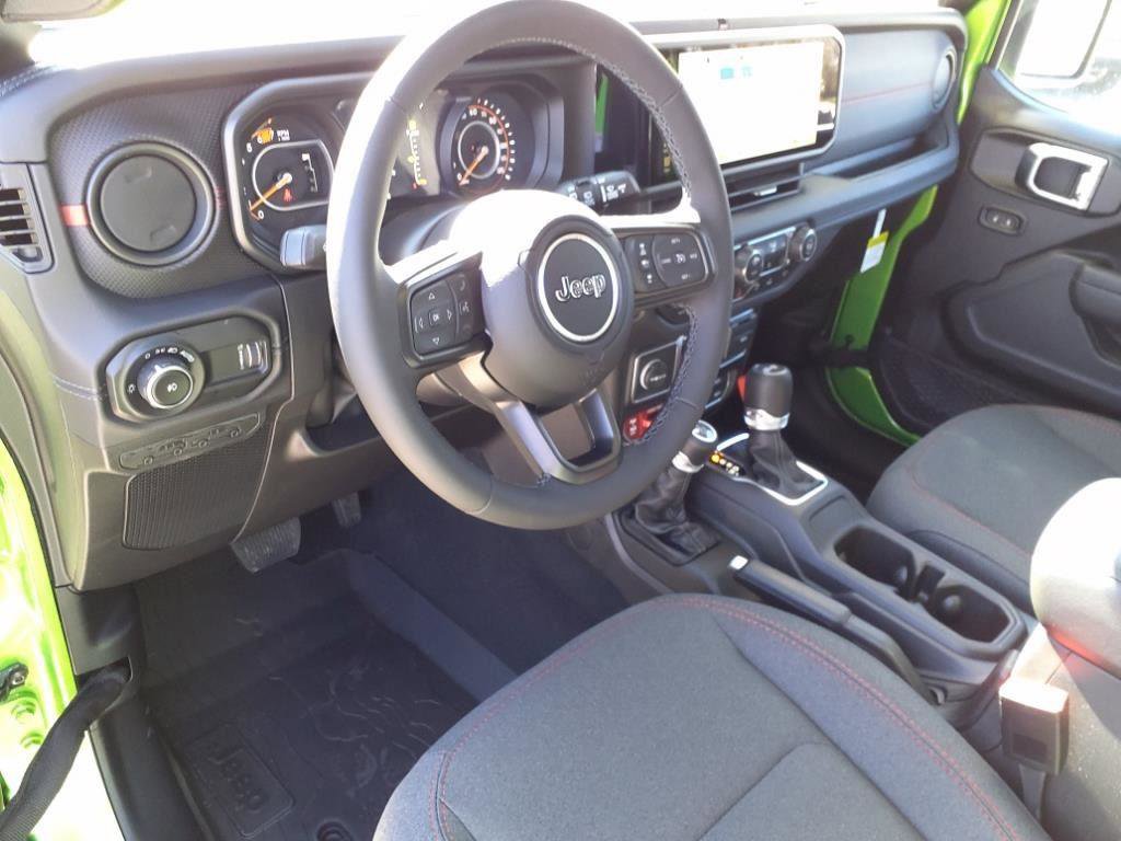 New 2025 Jeep Wrangler Unlimited Rubicon image 4