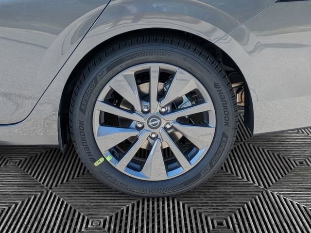 New 2026 Nissan Sentra SL w/ Floor Mat Package FWD image 9