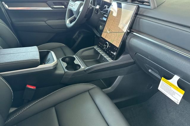 New 2026 GMC Terrain Denali w/ LPO, Floor Liner Package image 18