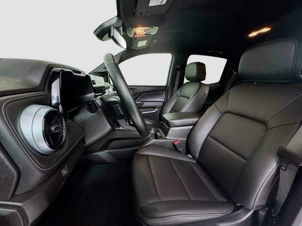 Used 2023 Chevrolet Colorado LT image 8