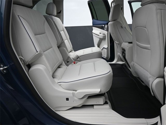 New 2026 Buick Enclave Avenir w/ Super Cruise Package image 16