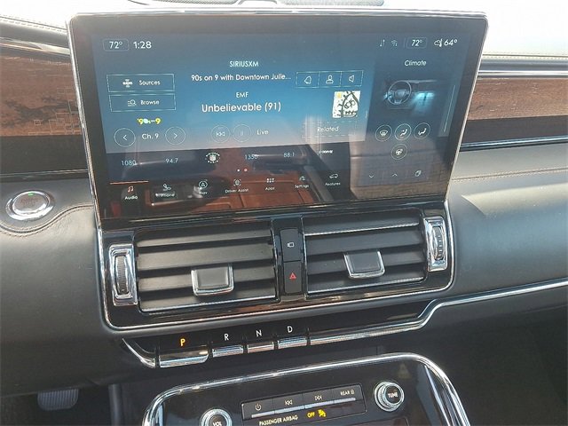 Used 2022 Lincoln Navigator Black Label image 17