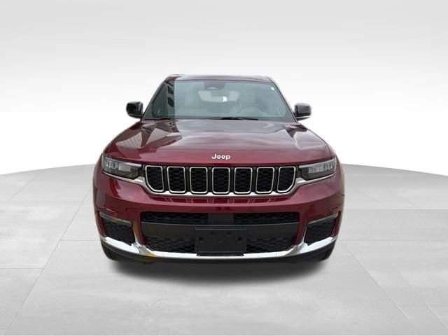 Used 2024 Jeep Grand Cherokee L Limited w/ Trailer Tow Package AWD/4WD image 2