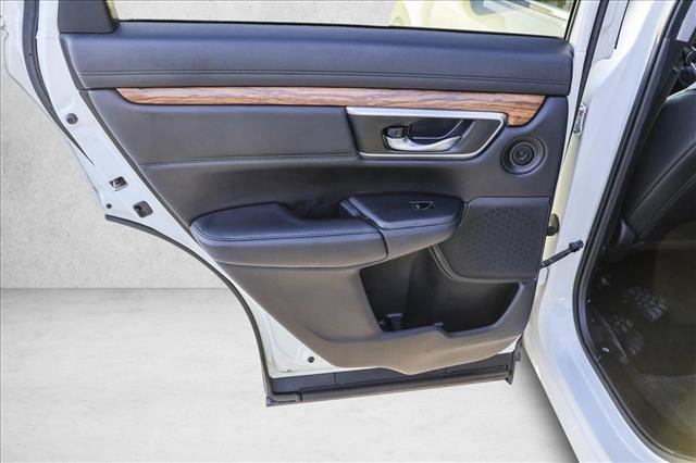 Used 2018 Honda CR-V Touring image 24