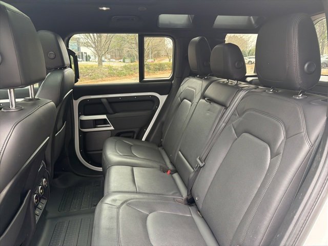Used 2023 Land Rover Defender 110 S image 22