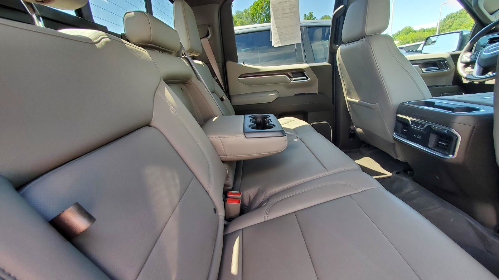 Used 2022 GMC Sierra 1500 SLT w/ SLT Convenience Package AWD/4WD image 6