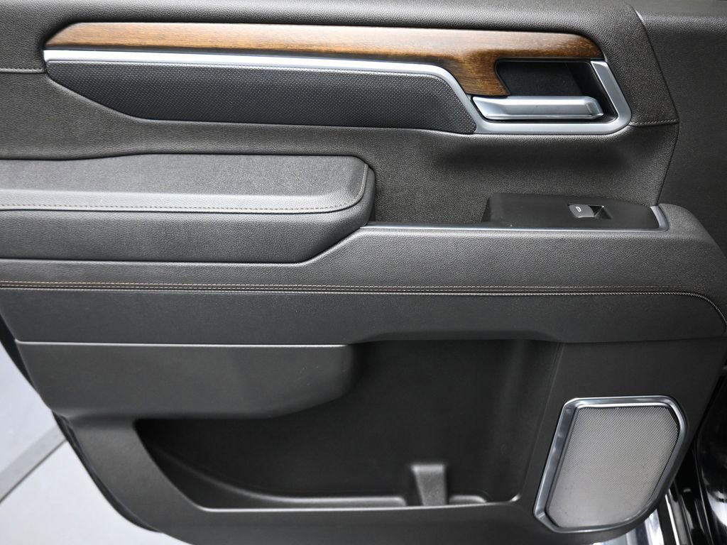 Used 2025 Chevrolet Silverado 2500 High Country image 38