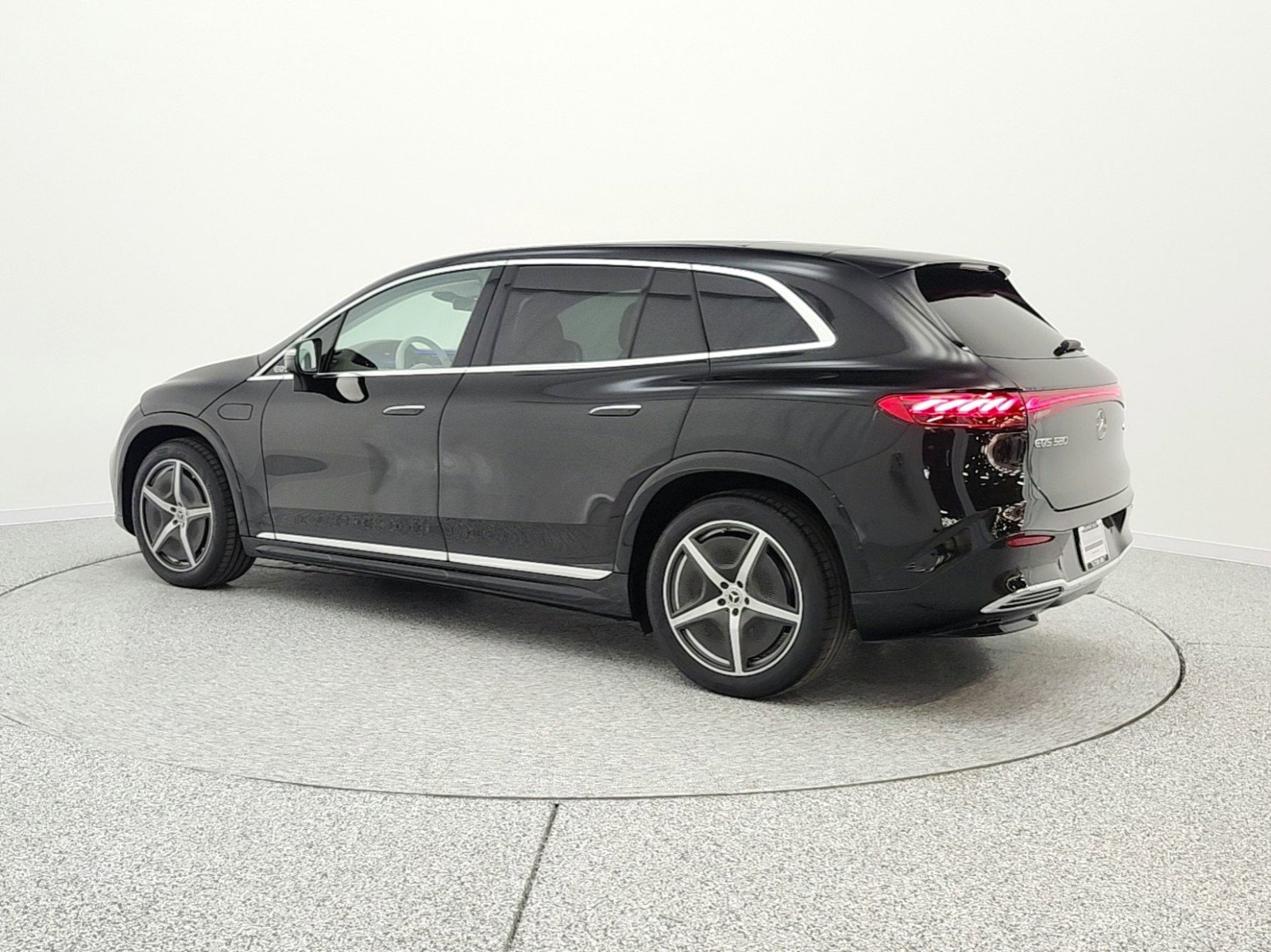 Certified 2023 Mercedes-Benz EQS 580 4MATIC SUV image 7