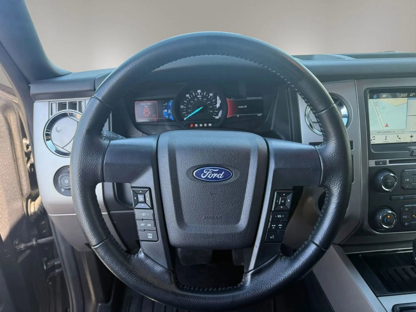 Used 2017 Ford Expedition EL XLT w/ Equipment Group 202A AWD/4WD image 18