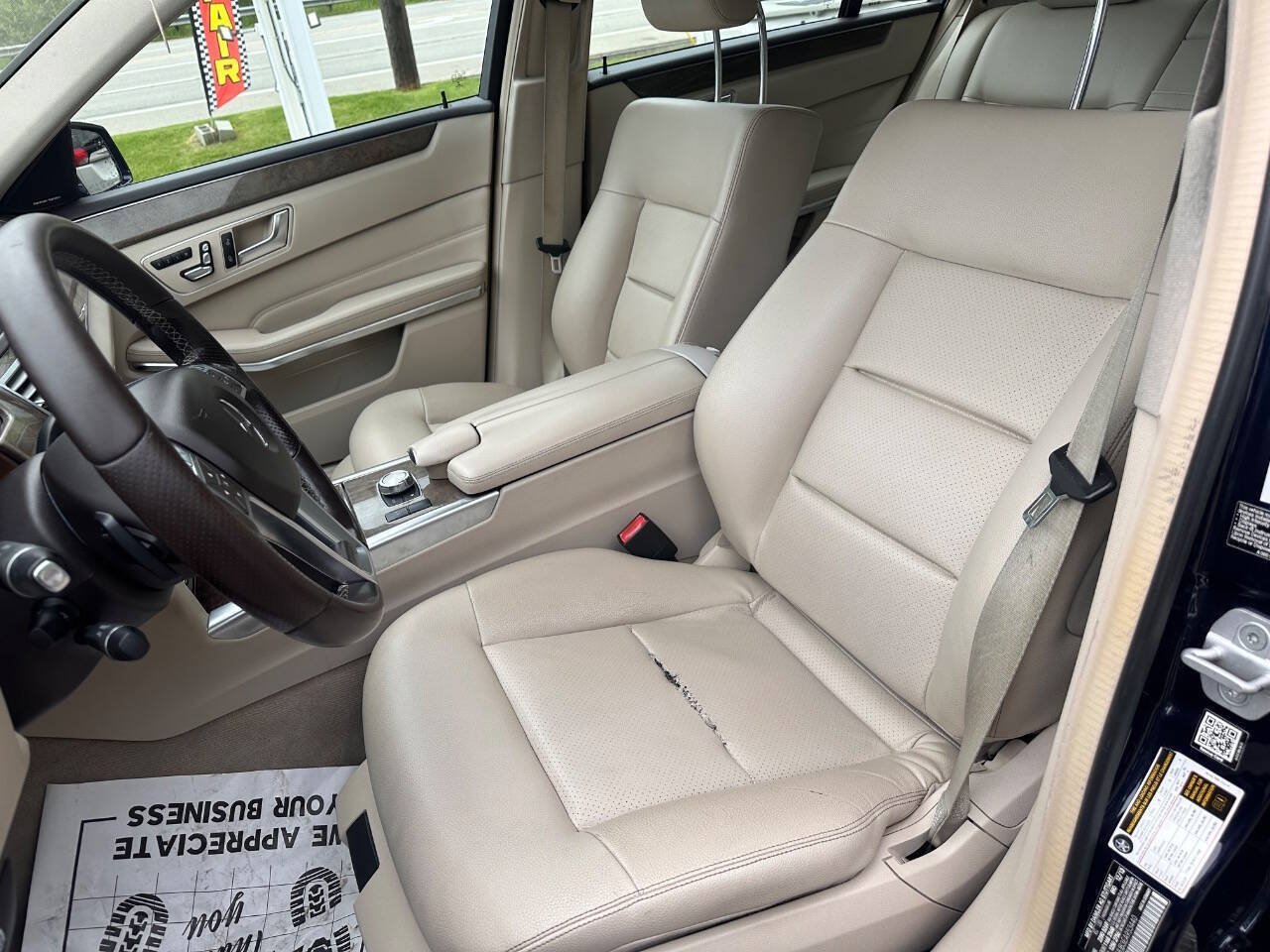 Used 2014 Mercedes-Benz E 350 4MATIC Sedan image 10