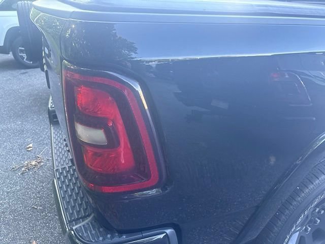 Used 2025 RAM 1500 Big Horn AWD/4WD image 30